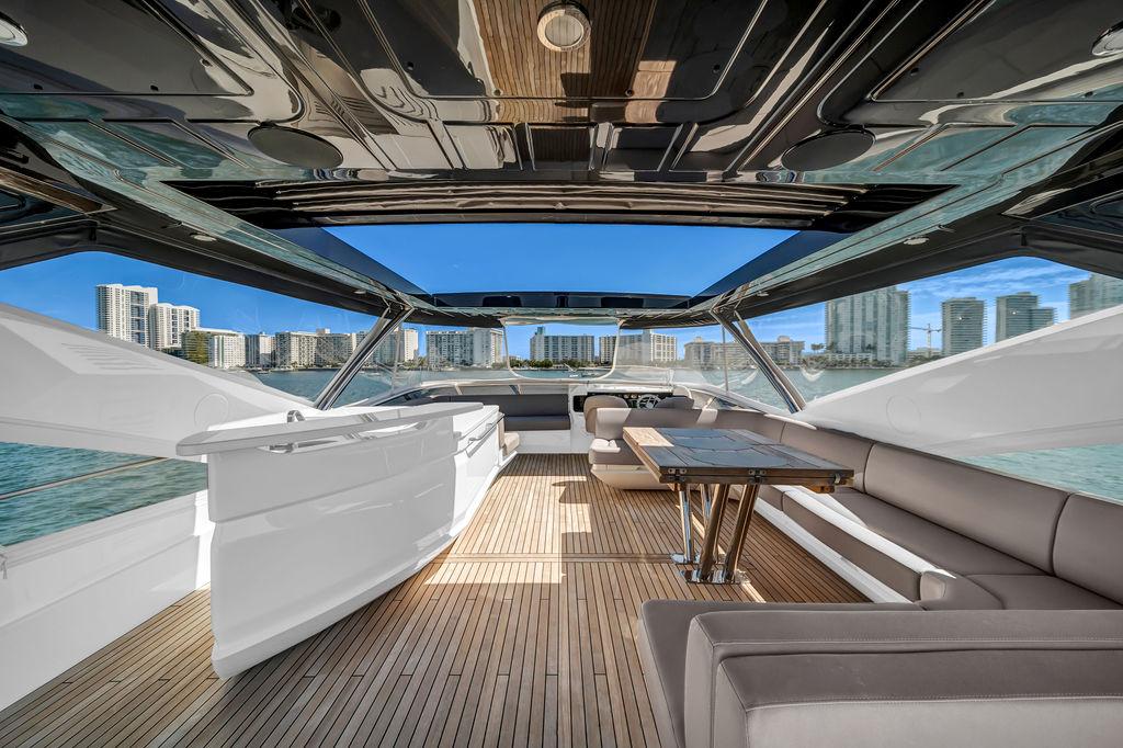 Yacht Photo 69