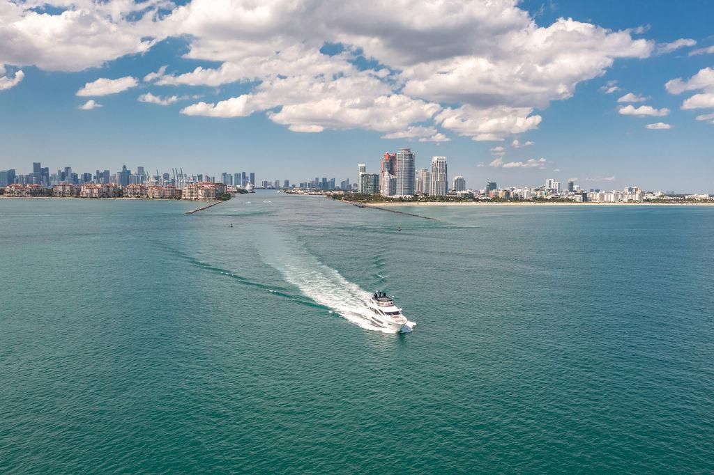 2021 Sunseeker 86 