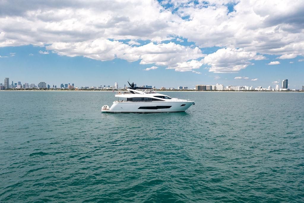 2021 Sunseeker 86 