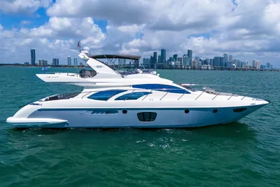 Azimut 62E