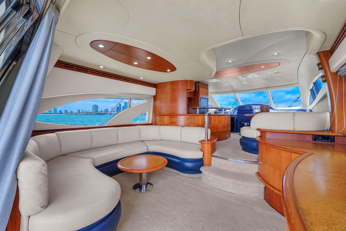 2008 Azimut 65 