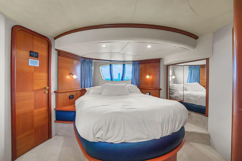 Bellami Too Yacht Photos Pics 