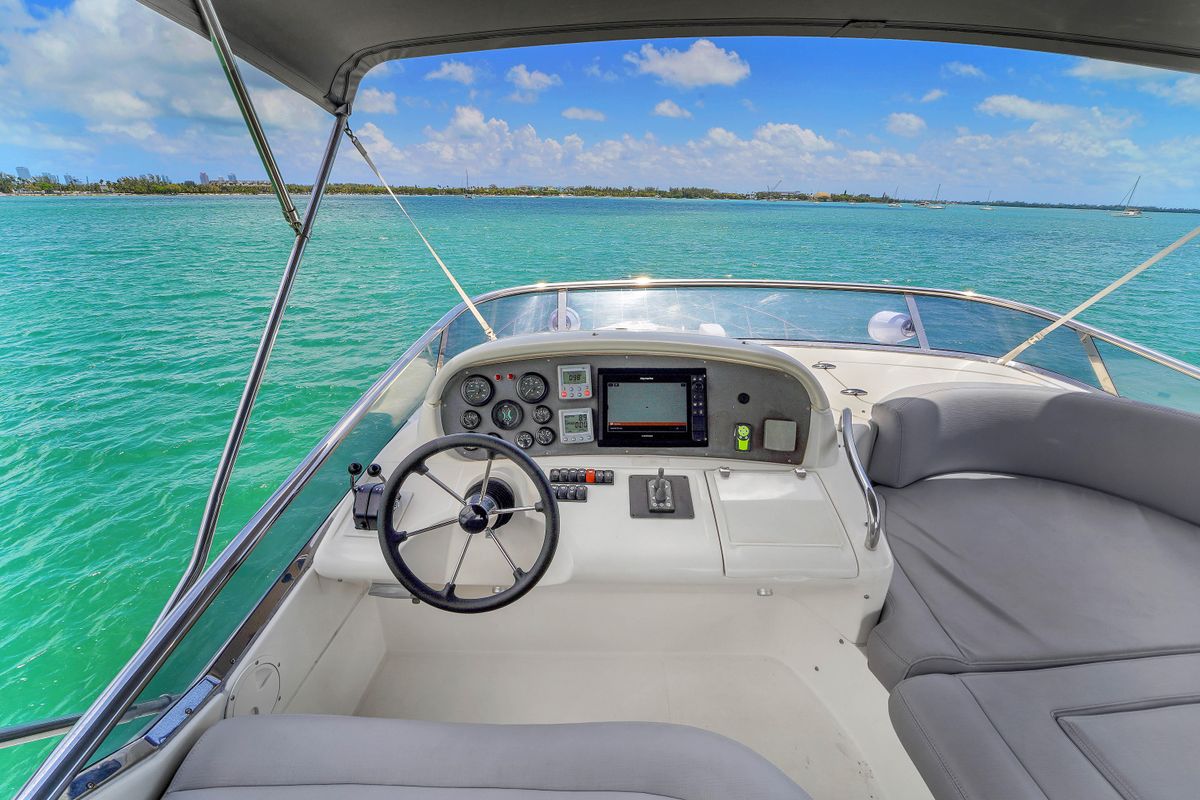 2008 Azimut 65 