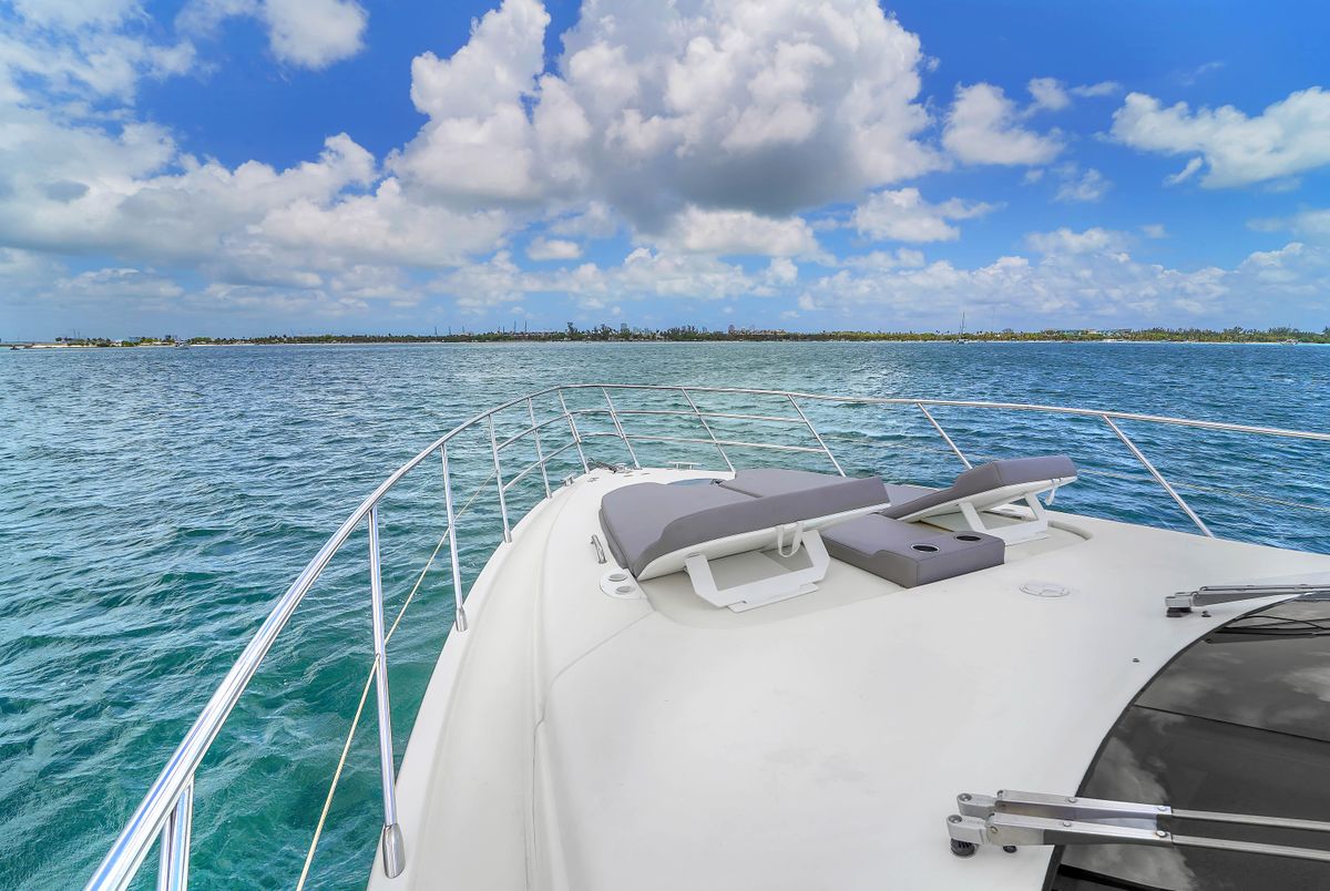 2008 Azimut 65 
