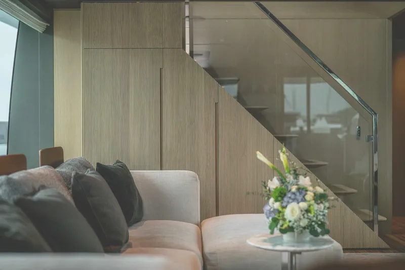  Yacht Photos Pics Main Salon