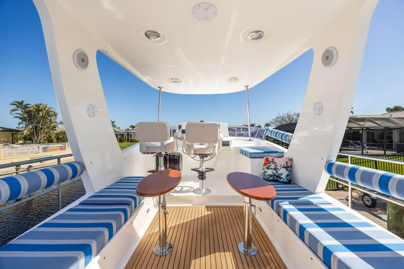 Proost Yacht Photos Pics 