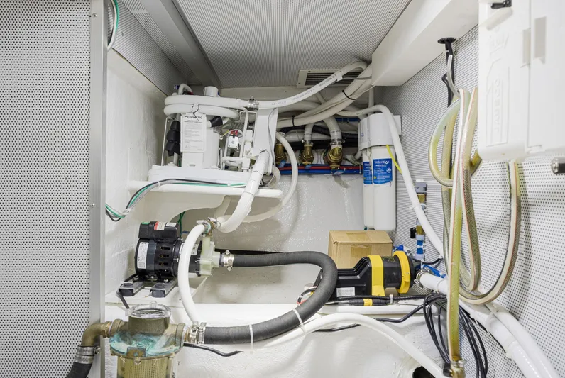 Proost Yacht Photos Pics 