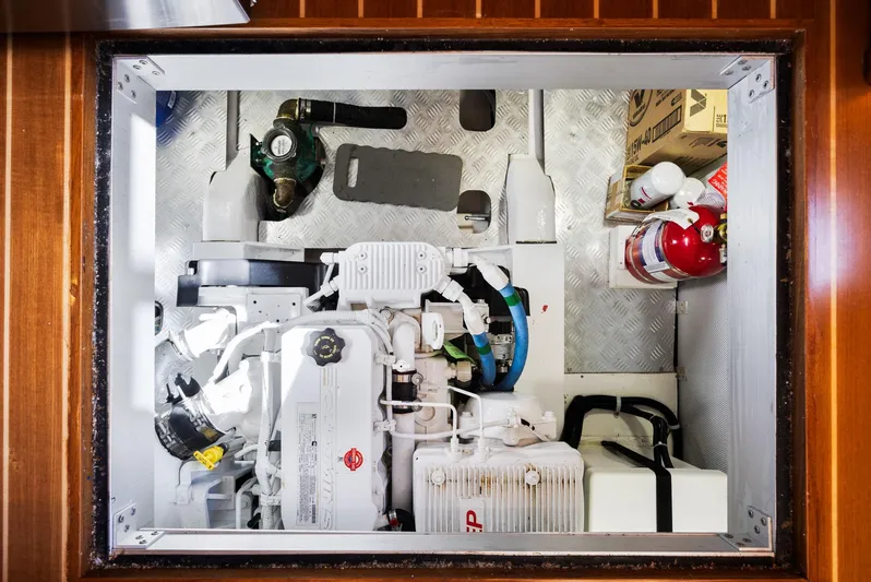 Proost Yacht Photos Pics 