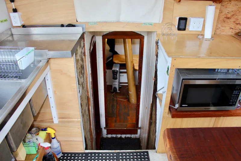 Hawaiian Chieftain Yacht Photos Pics 