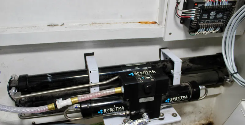 Hawaiian Chieftain Yacht Photos Pics 