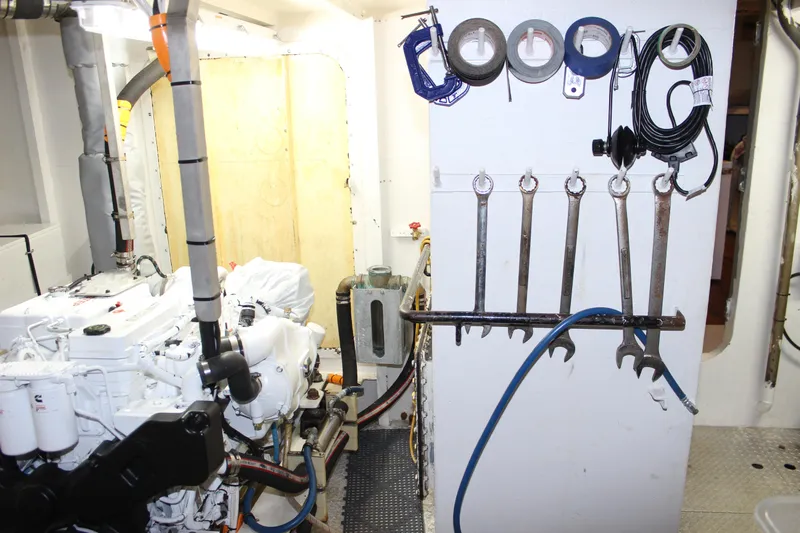 Hawaiian Chieftain Yacht Photos Pics 