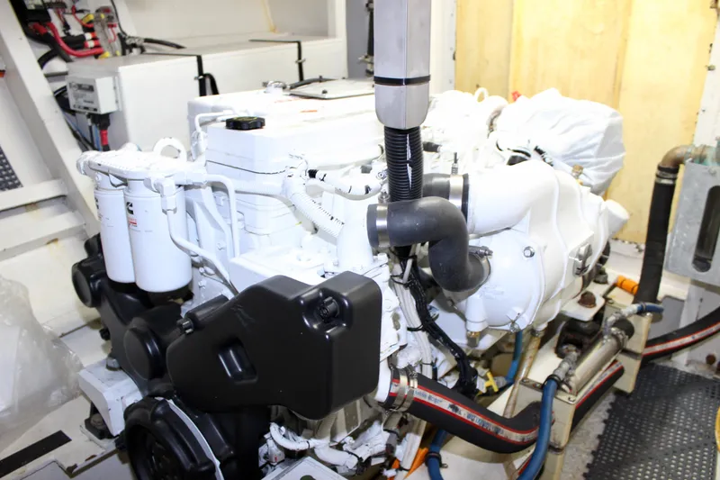 Hawaiian Chieftain Yacht Photos Pics 