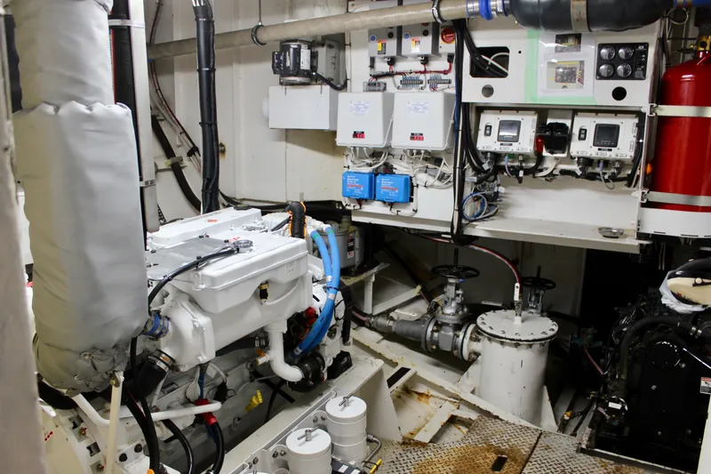 Hawaiian Chieftain Yacht Photos Pics 