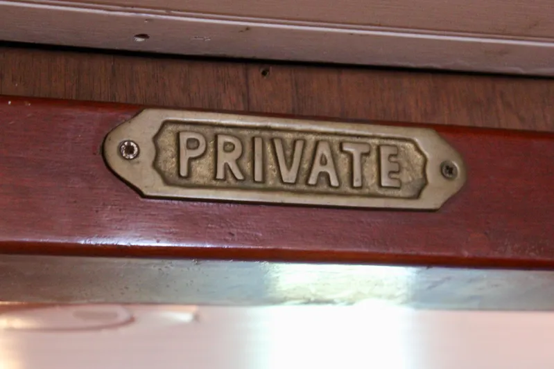 Hawaiian Chieftain Yacht Photos Pics 