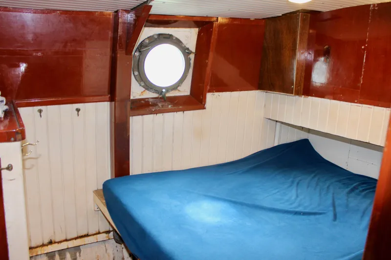 Hawaiian Chieftain Yacht Photos Pics 