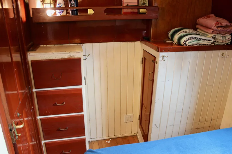 Hawaiian Chieftain Yacht Photos Pics 