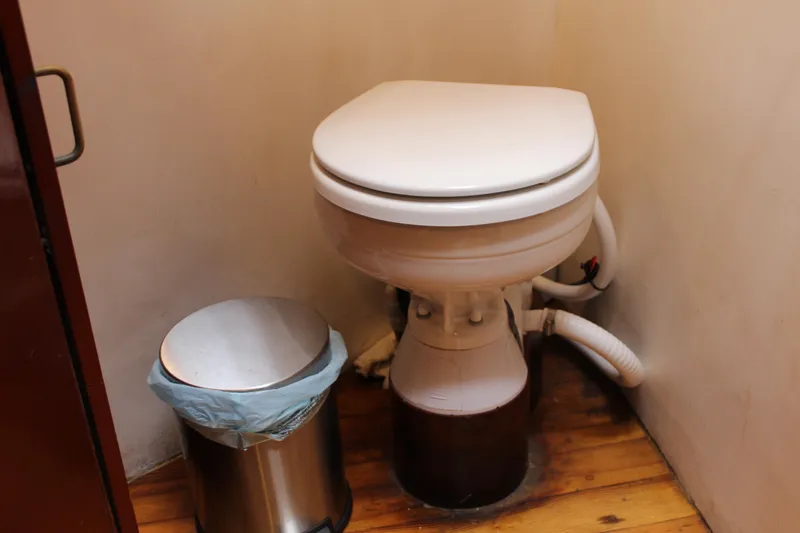 Hawaiian Chieftain Yacht Photos Pics 