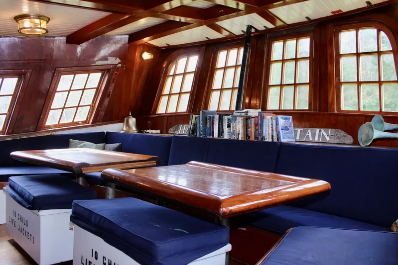 Hawaiian Chieftain Yacht Photos Pics 