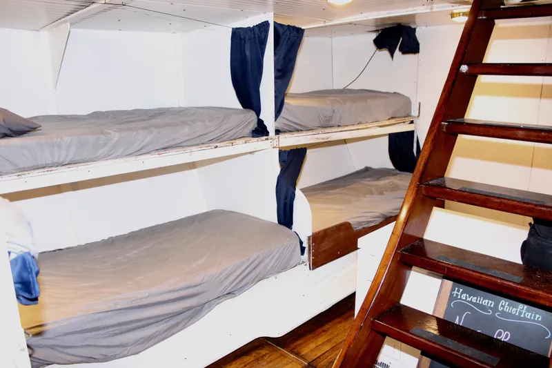 Hawaiian Chieftain Yacht Photos Pics 