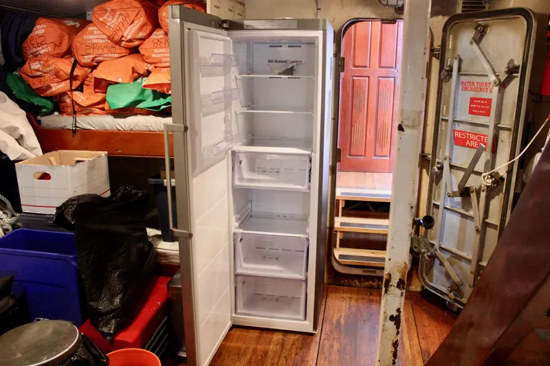 Hawaiian Chieftain Yacht Photos Pics 