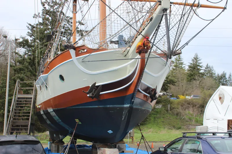 Hawaiian Chieftain Yacht Photos Pics 