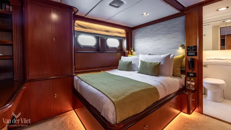  Yacht Photos Pics Lowland-De-vries-lentsch-aluminium-steel-dutch-motor-yacht-for-sale-15