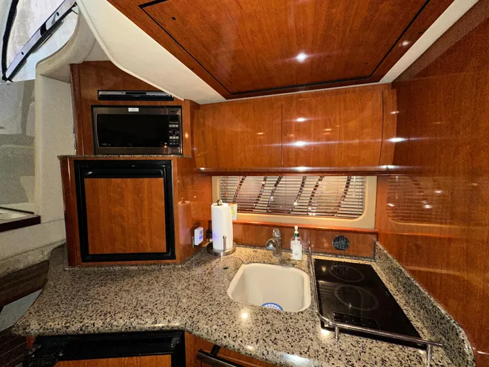 Even Keel Yacht Photos Pics 