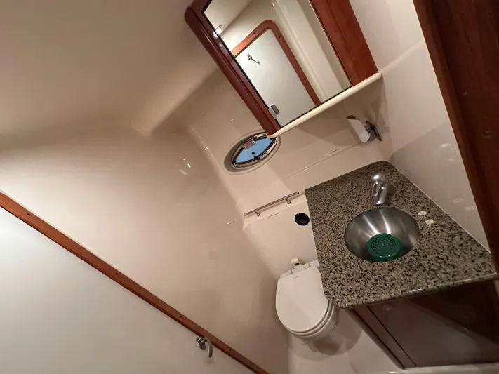 Even Keel Yacht Photos Pics 