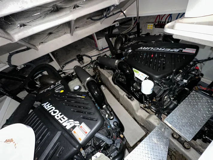 Even Keel Yacht Photos Pics 