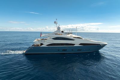Yacht