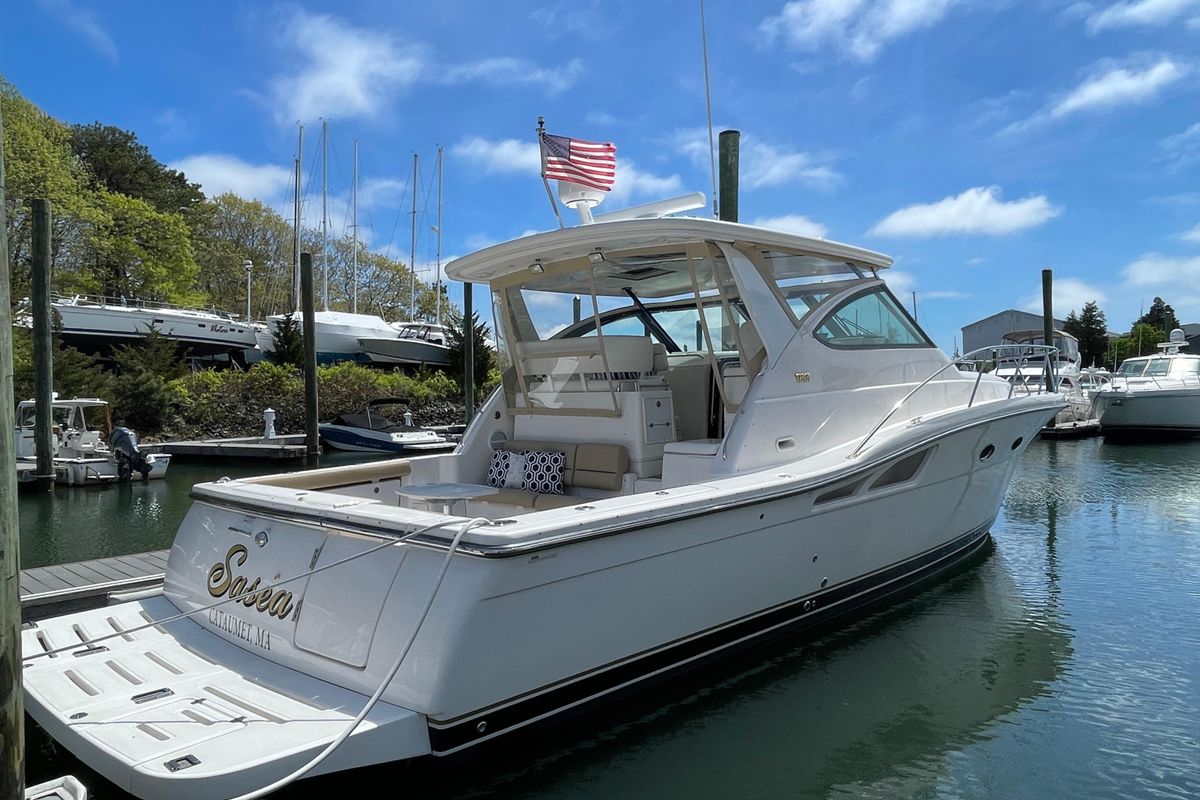 2009 Tiara Yachts 42 