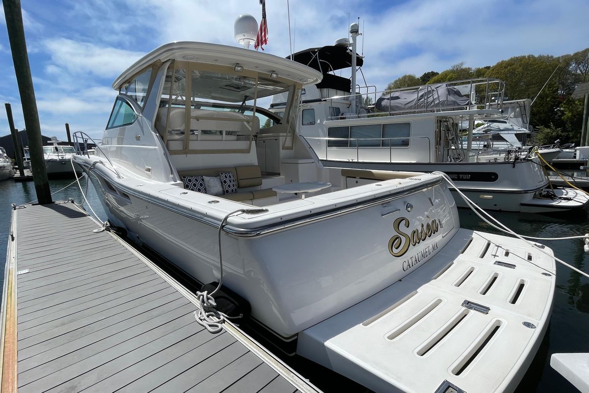 2009 Tiara Yachts 42 