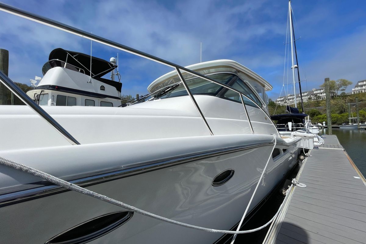 2009 Tiara Yachts 42 