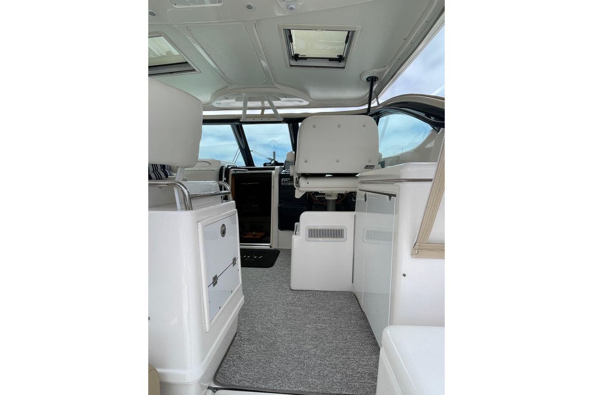 2009 Tiara Yachts 42 