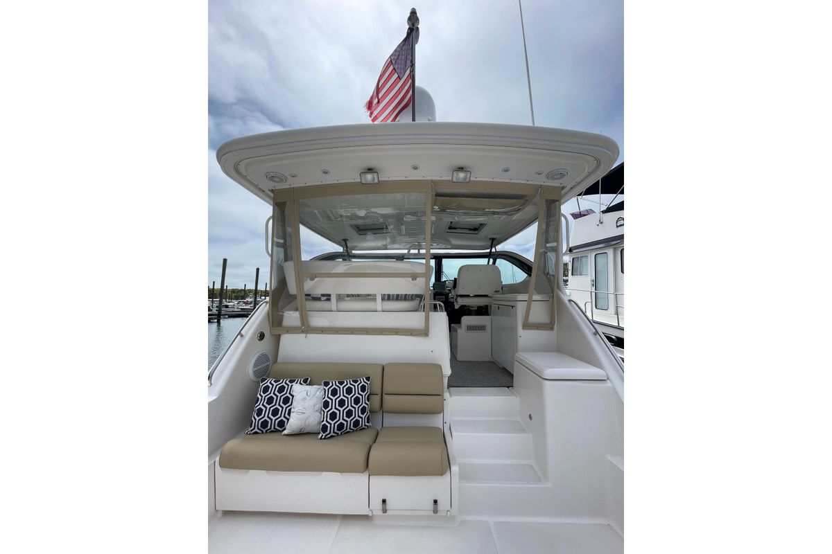 2009 Tiara Yachts 42 
