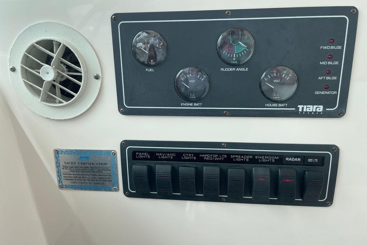 2009 Tiara Yachts 42 