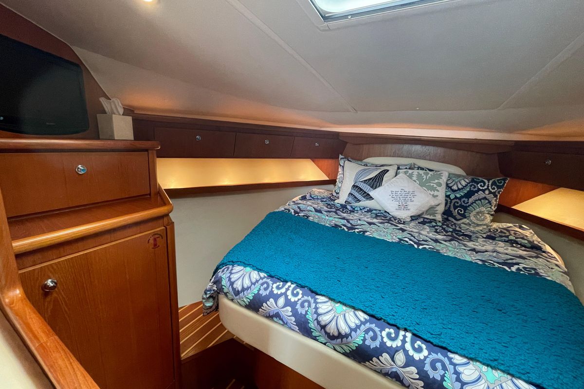 2009 Tiara Yachts 42 