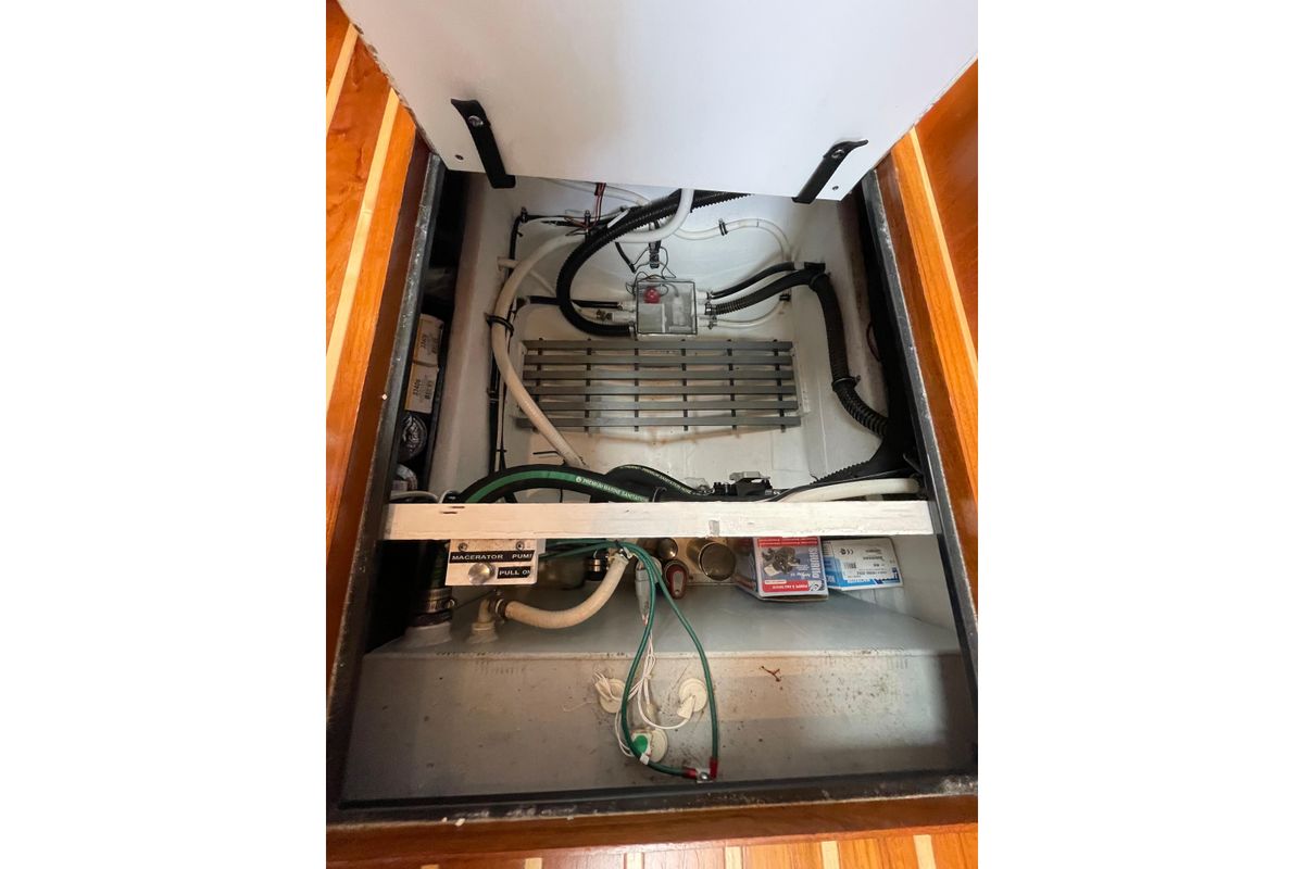 2009 Tiara Yachts 42 