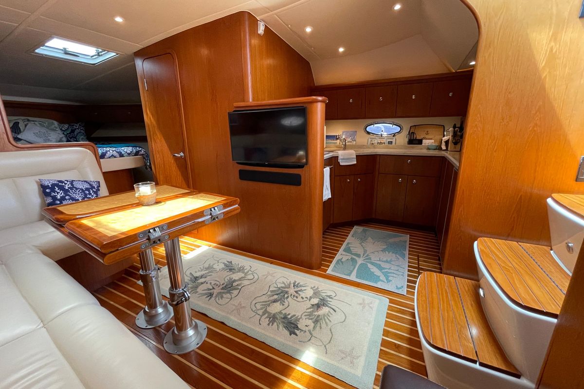 2009 Tiara Yachts 42 