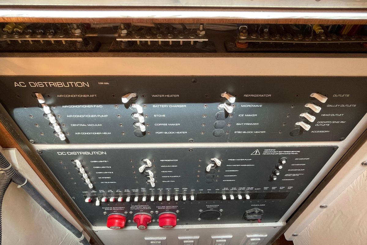 2009 Tiara Yachts 42 