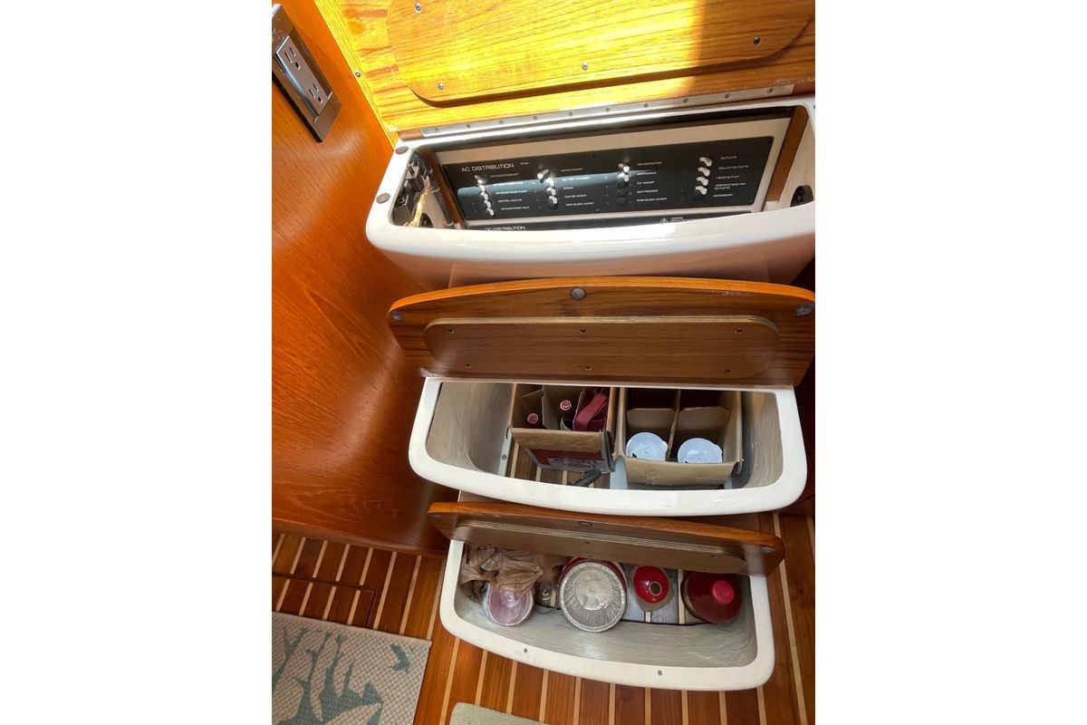 2009 Tiara Yachts 42 