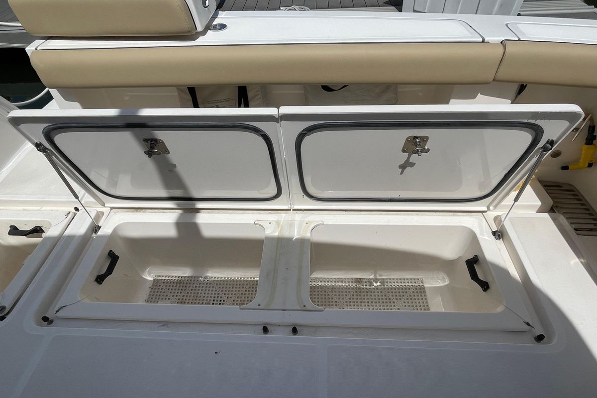 2009 Tiara Yachts 42 