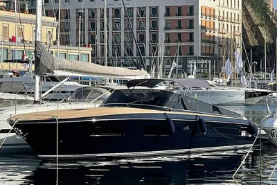 2013 Itama 45
