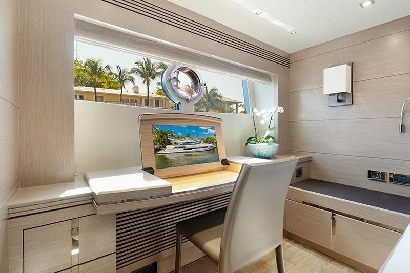 2015 Sunseeker 71 