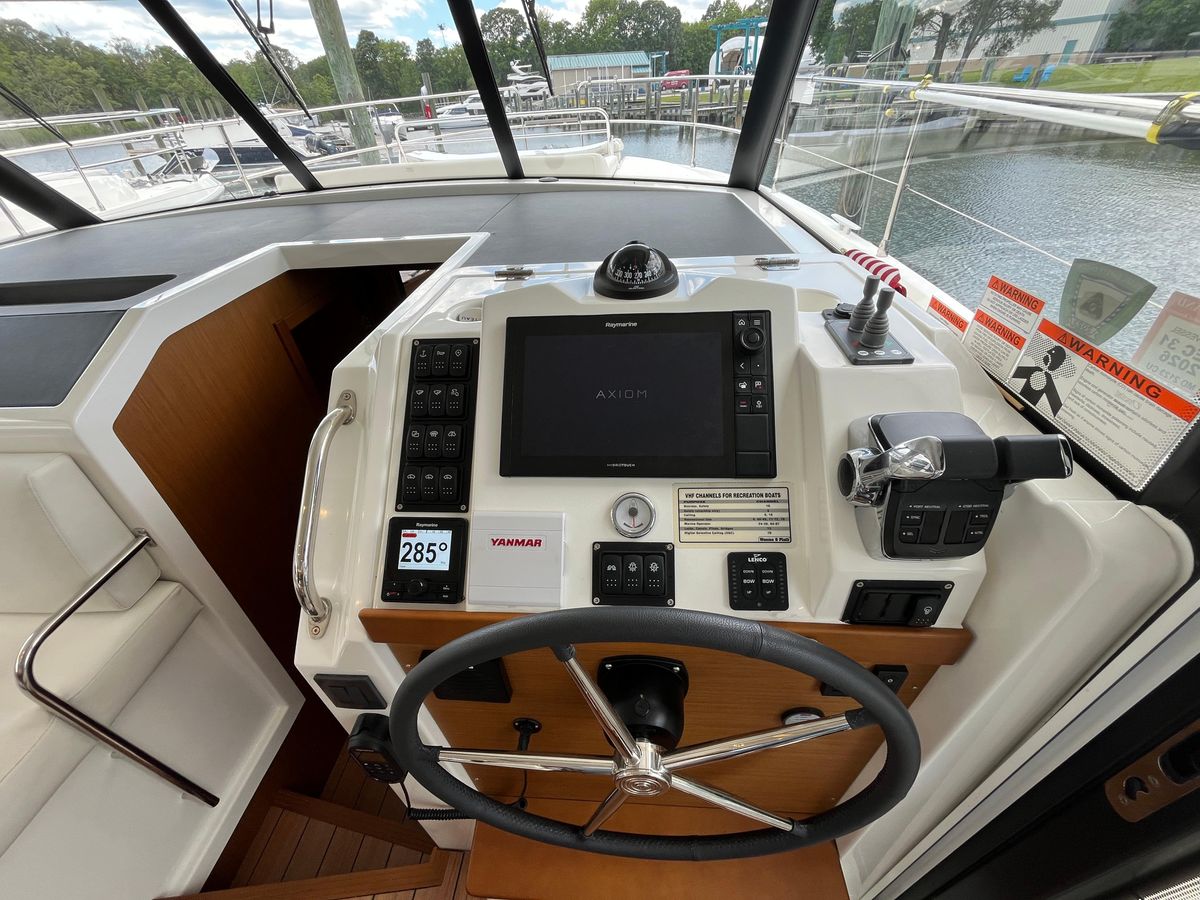 2023 Beneteau 44 