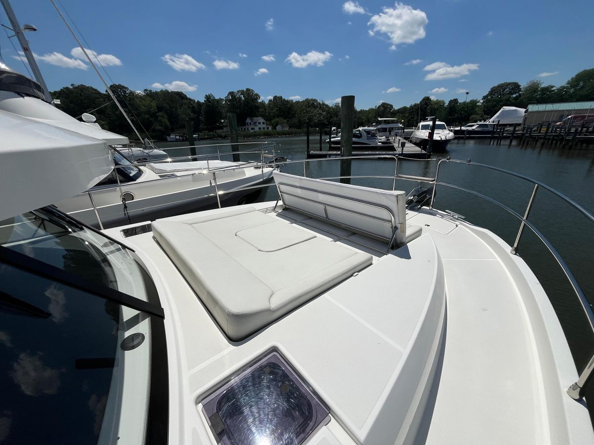 2023 Beneteau 44 