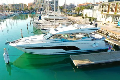 2023 Prestige 590 S