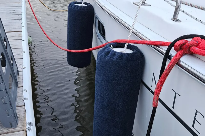 Bay Dream Yacht Photos Pics 