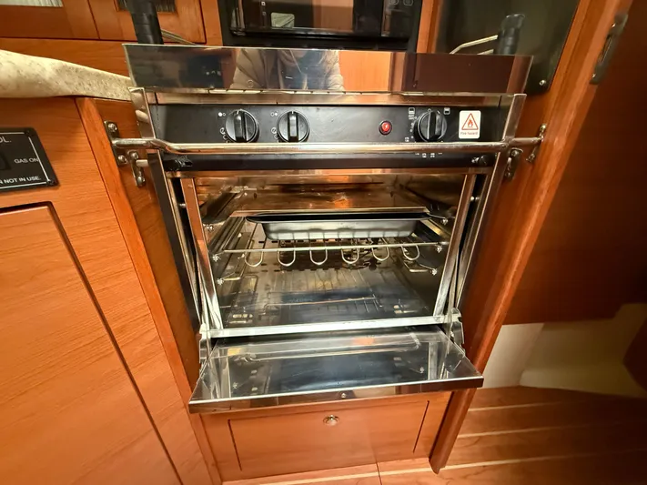 Bay Dream Yacht Photos Pics 