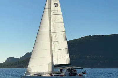 2024 Dufour 430